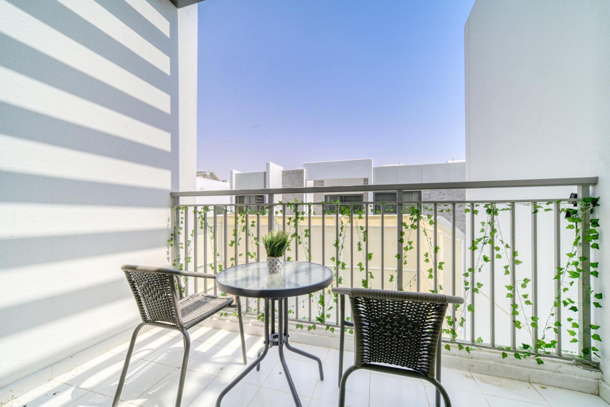 Damac Hills Ll - Stunning 4 Bedrooms With Private Pool At Land * Dubai