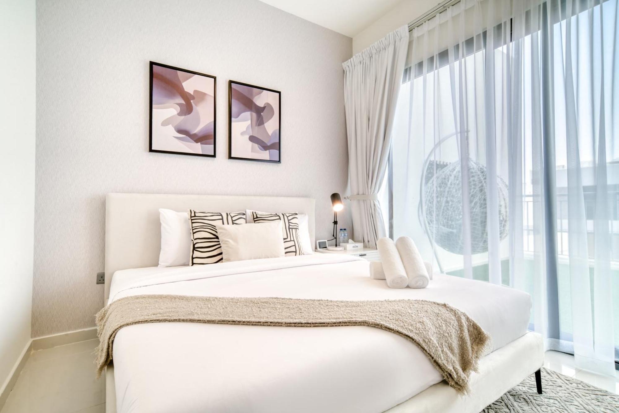 Damac Hills Ll - Stunning 4 Bedrooms With Private Pool At Land Villa *