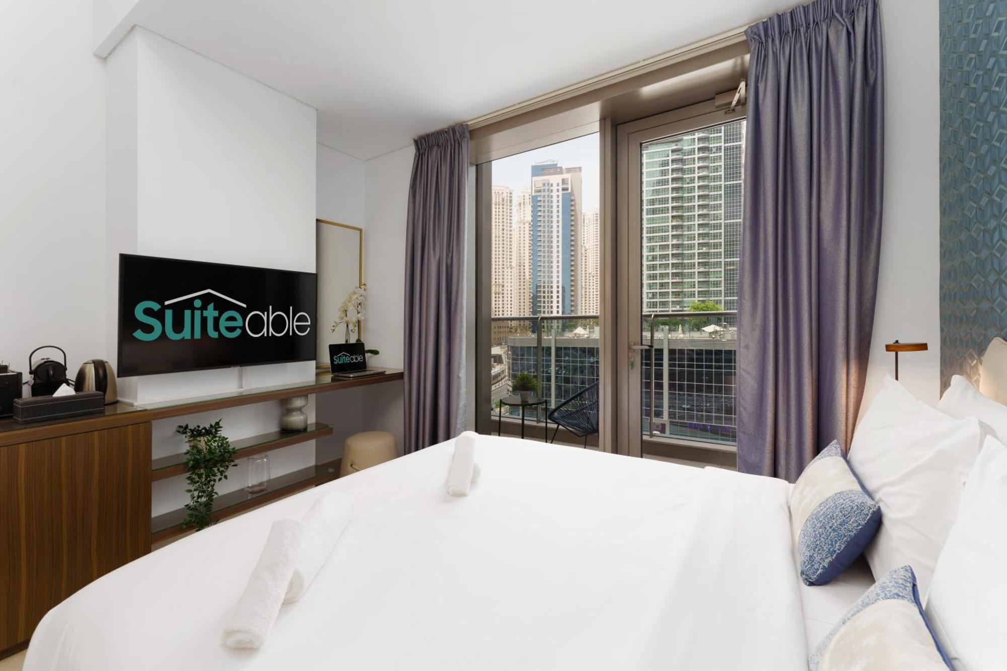 Elevated Living In Sparkle Tower- Suiteable Apartment *