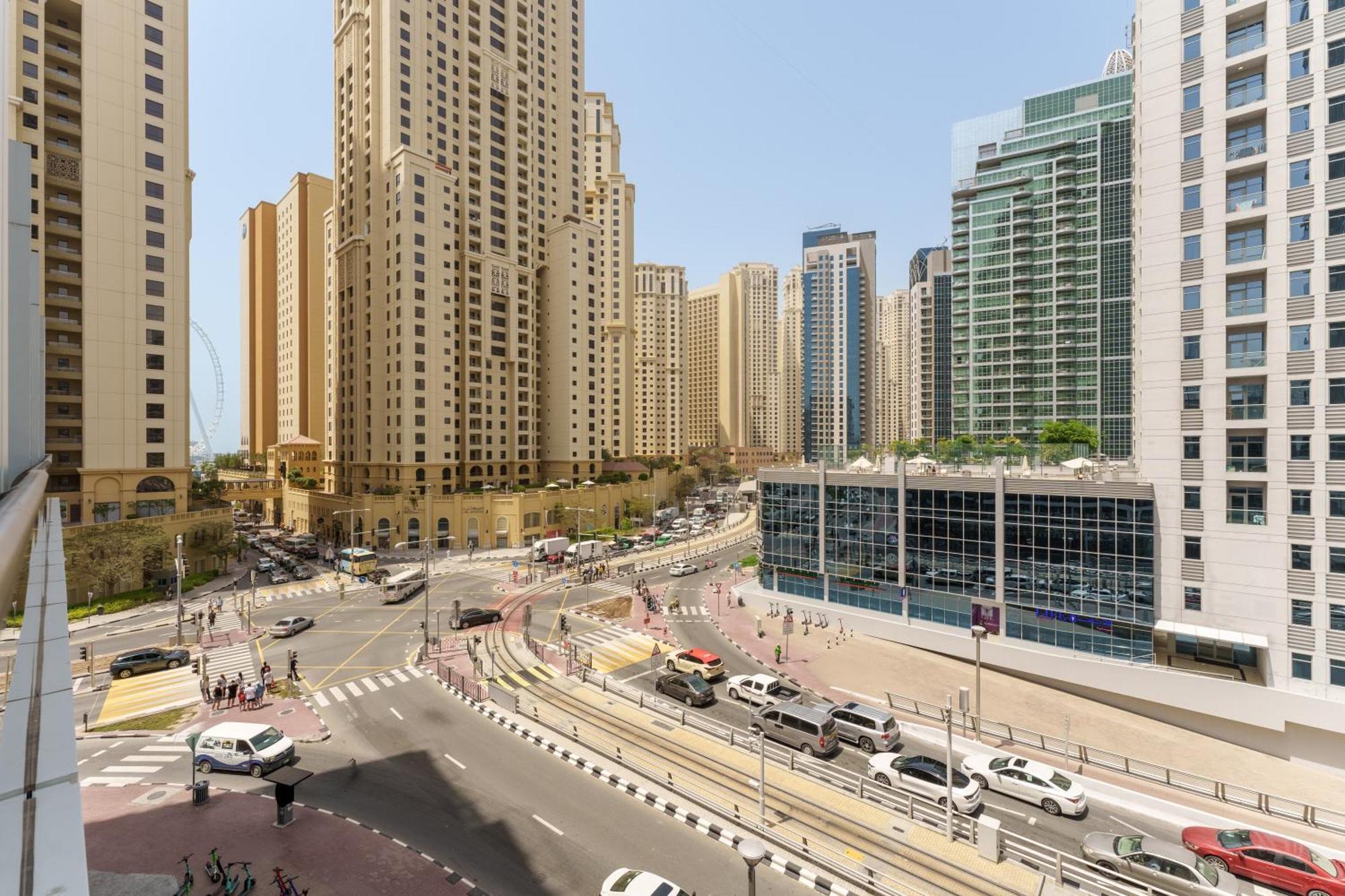 Elevated Living In Sparkle Tower- Suiteable * Dubai