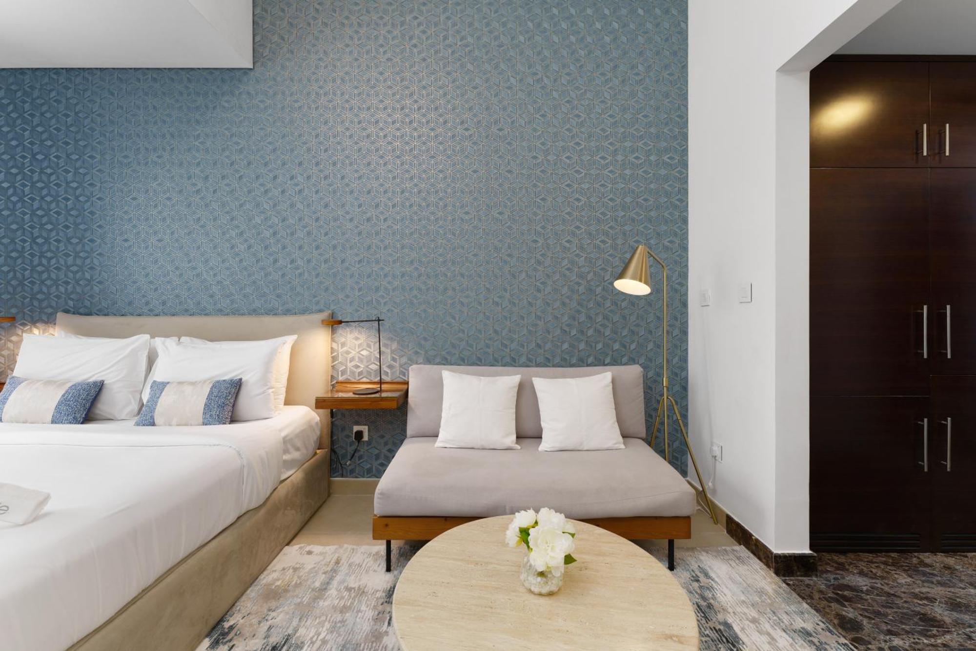 Elevated Living In Sparkle Tower- Suiteable Apartment Dubai