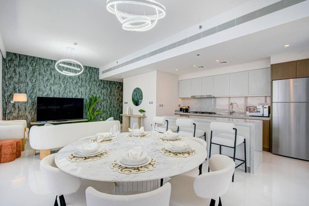 Luxury 4br Full Seaview Apartment Dubai