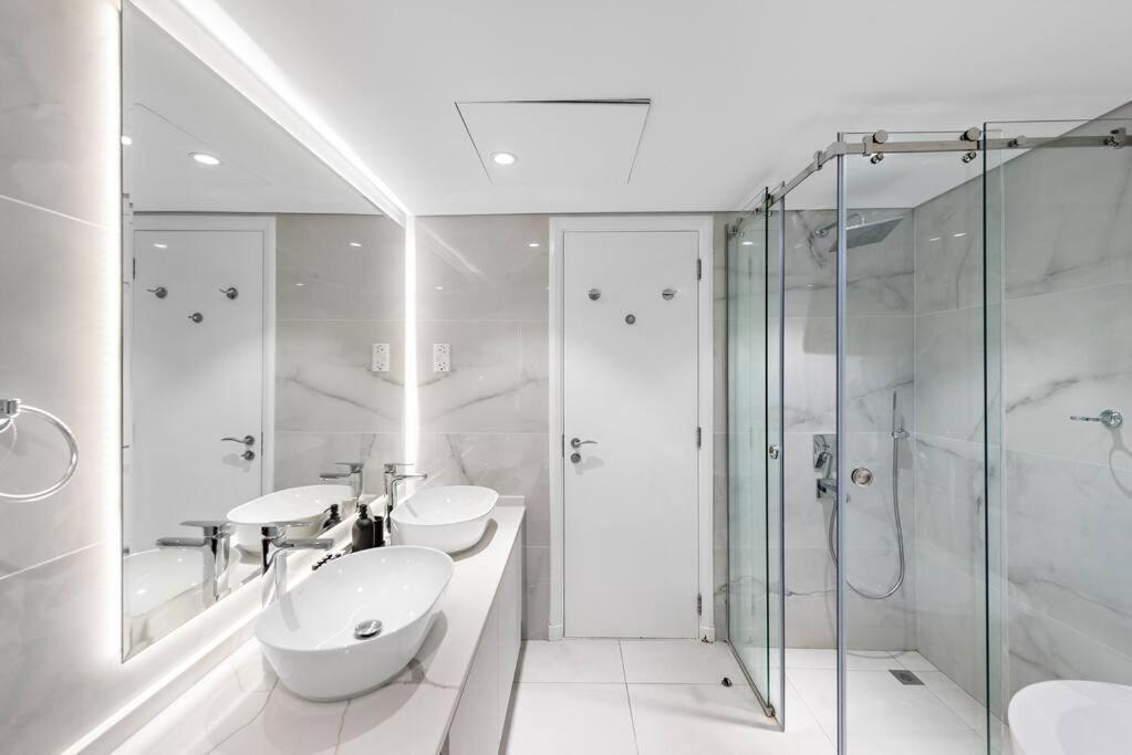 First Class 1br Modern & Stylish Living Apartment Dubai