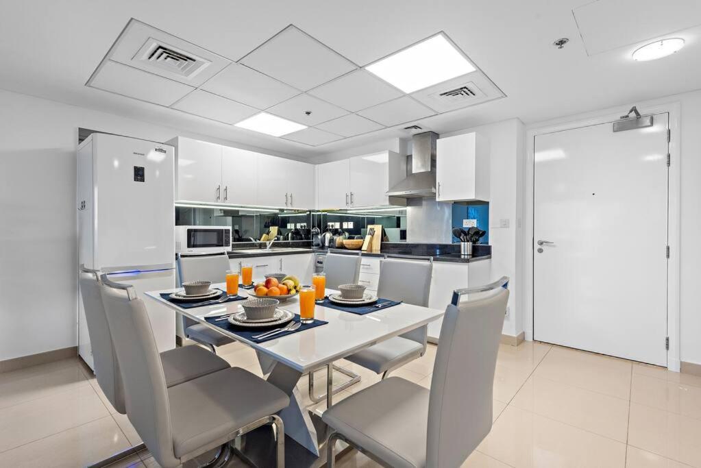 First Class 1br Modern & Stylish Living * Dubai