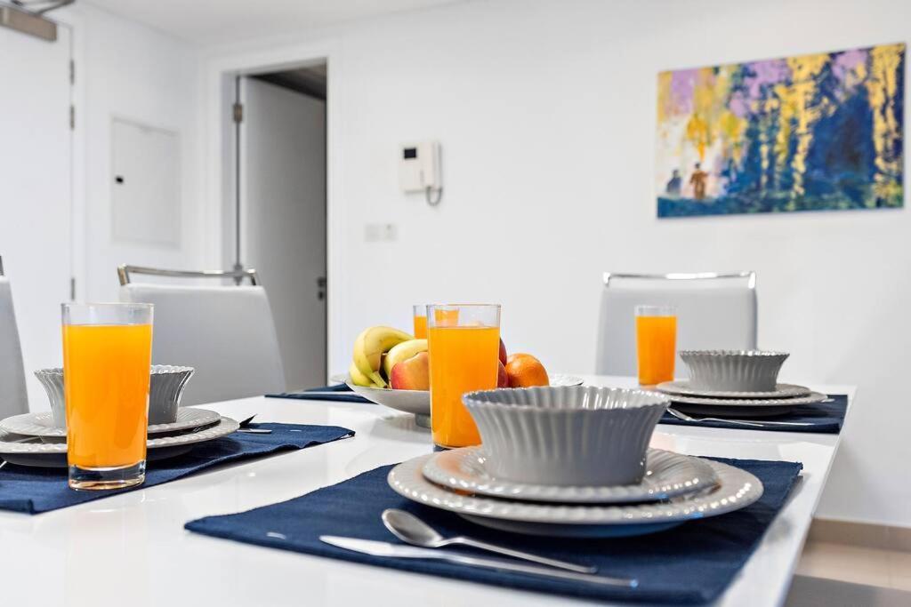Apartment First Class 1br Modern & Stylish Living Dubai