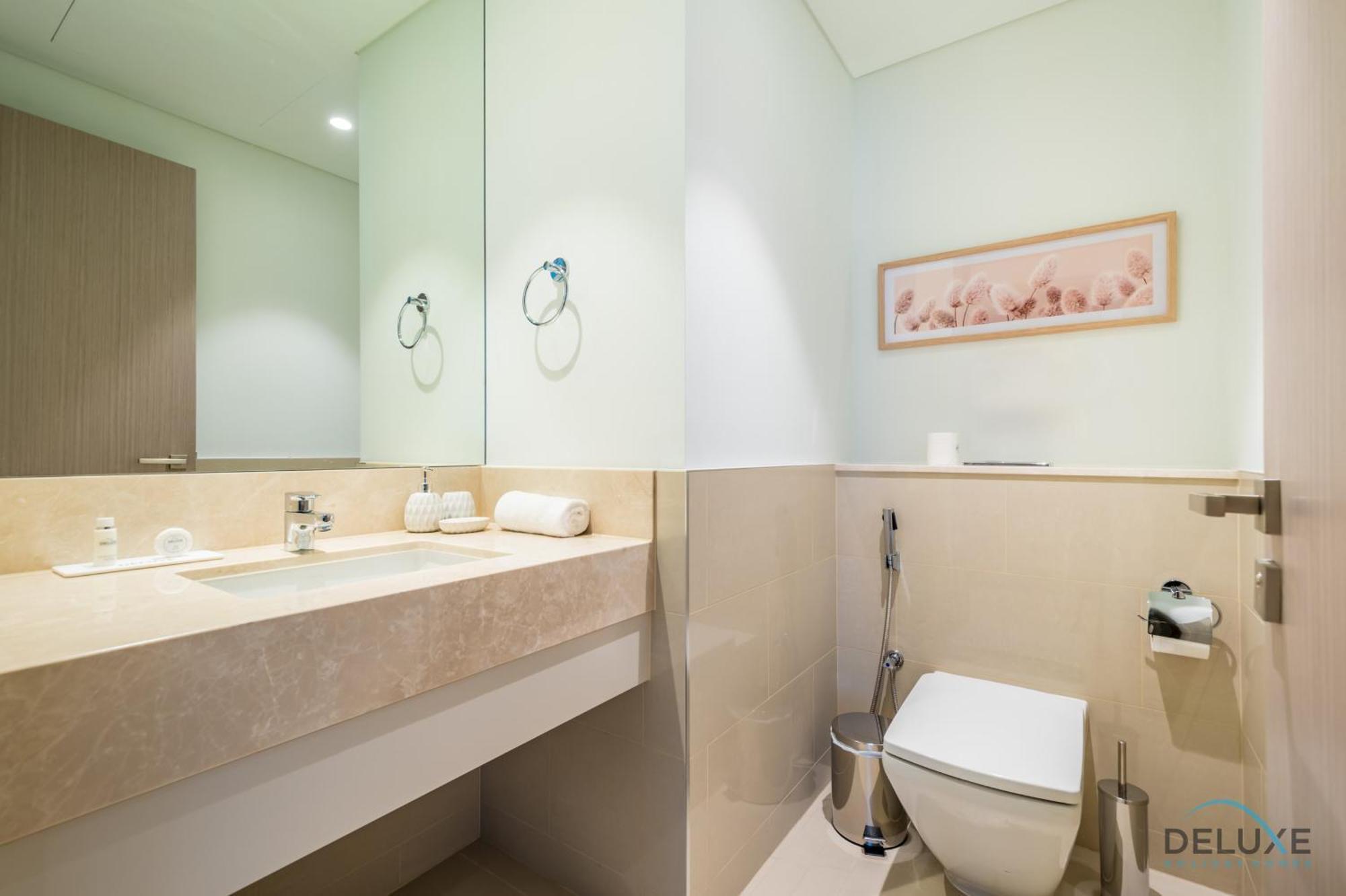 Luxurious 3br With Assistant In Act One Act Two Tower 2, Downtown By Deluxe Homes Apartment
