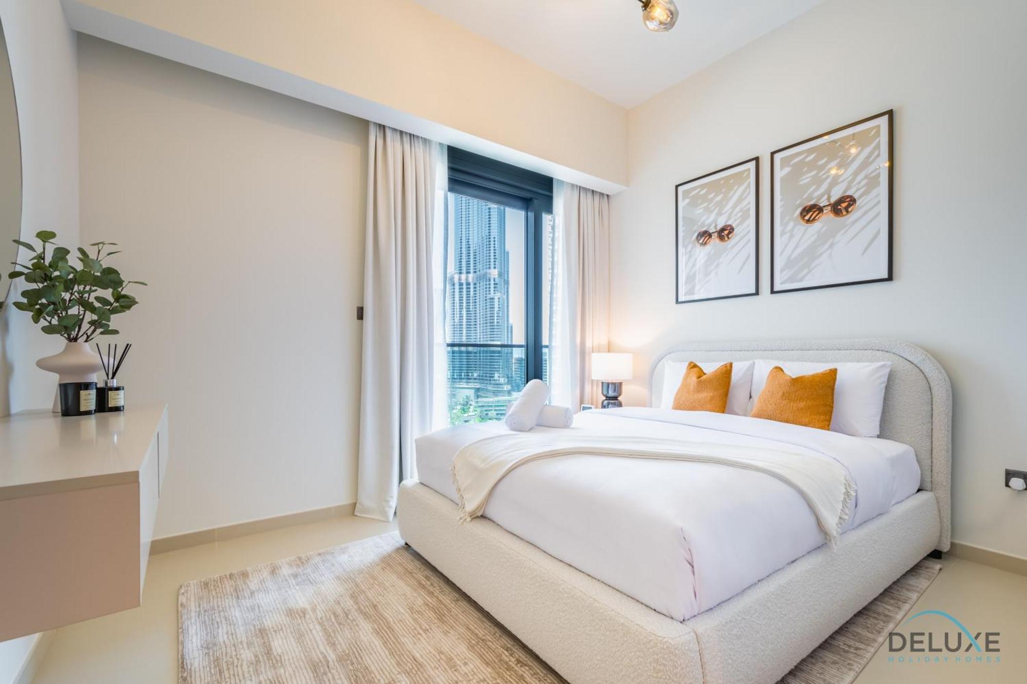 Luxurious 3br With Assistant In Act One Act Two Tower 2, Downtown By Deluxe Homes