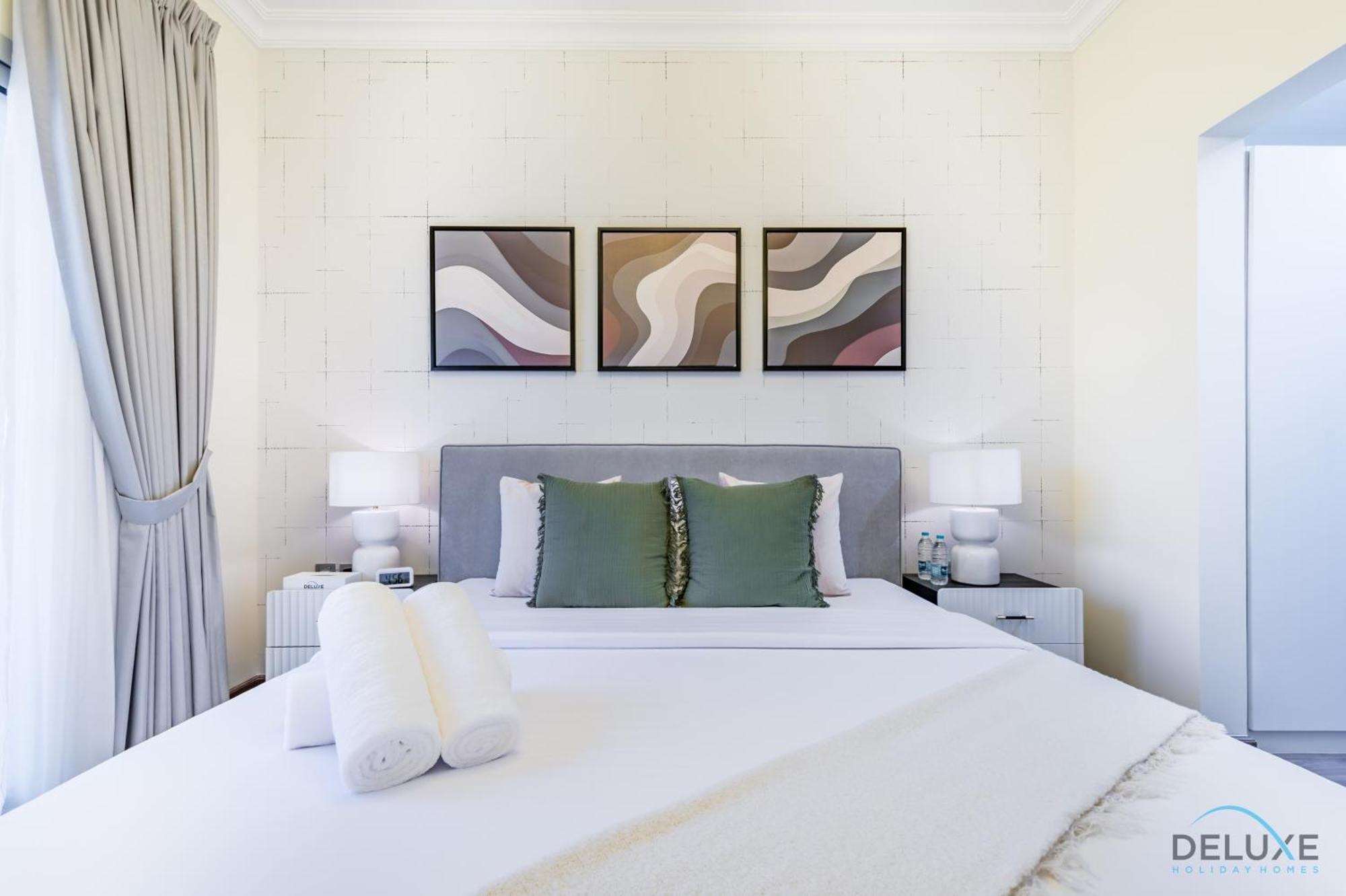 Apartment Tranquil 3br Townhouse With Assistant's At District 12 Jvc By Deluxe Dubai
