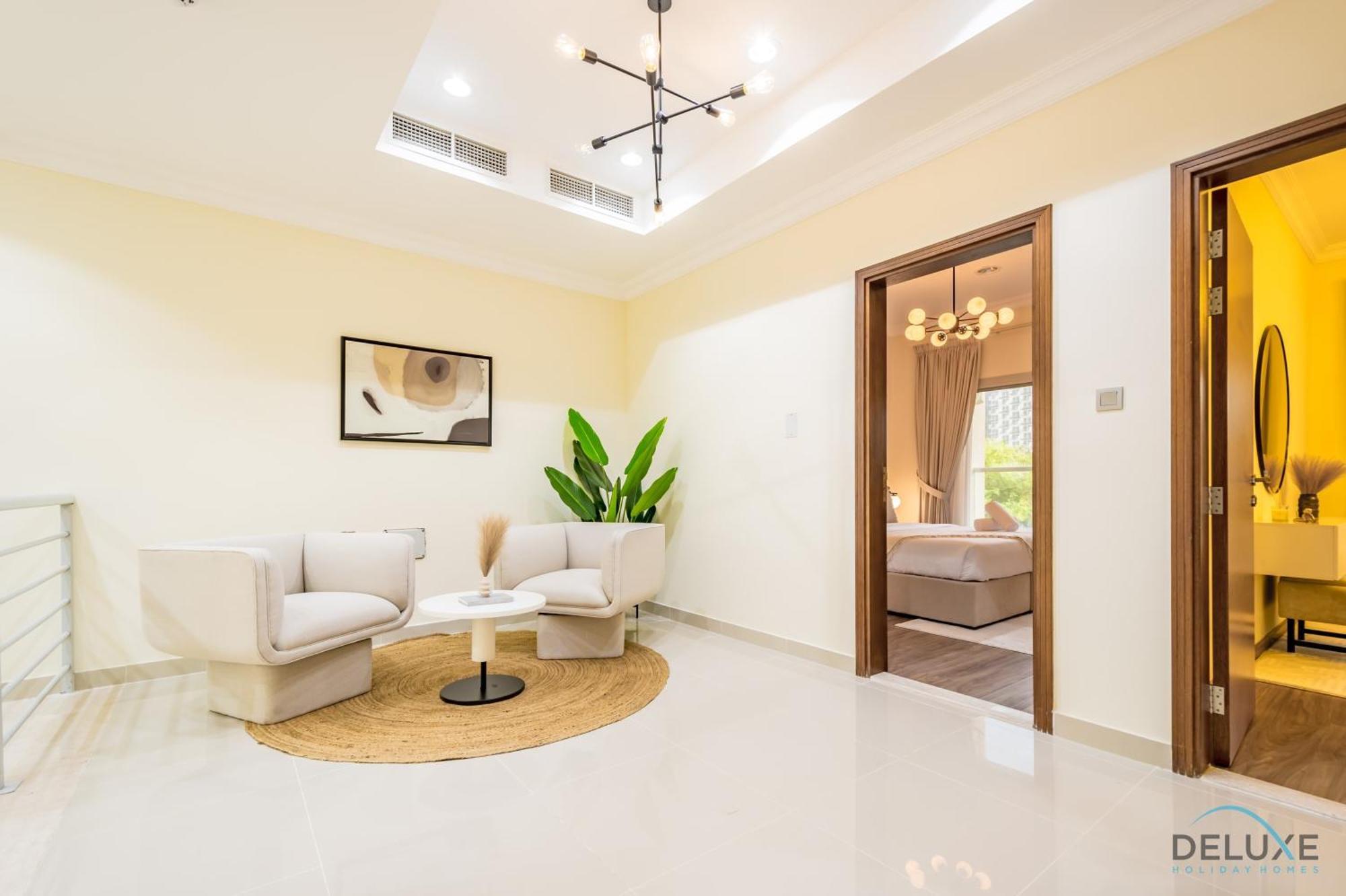 Apartment Tranquil 3br Townhouse With Assistant's At District 12 Jvc By Deluxe Dubai