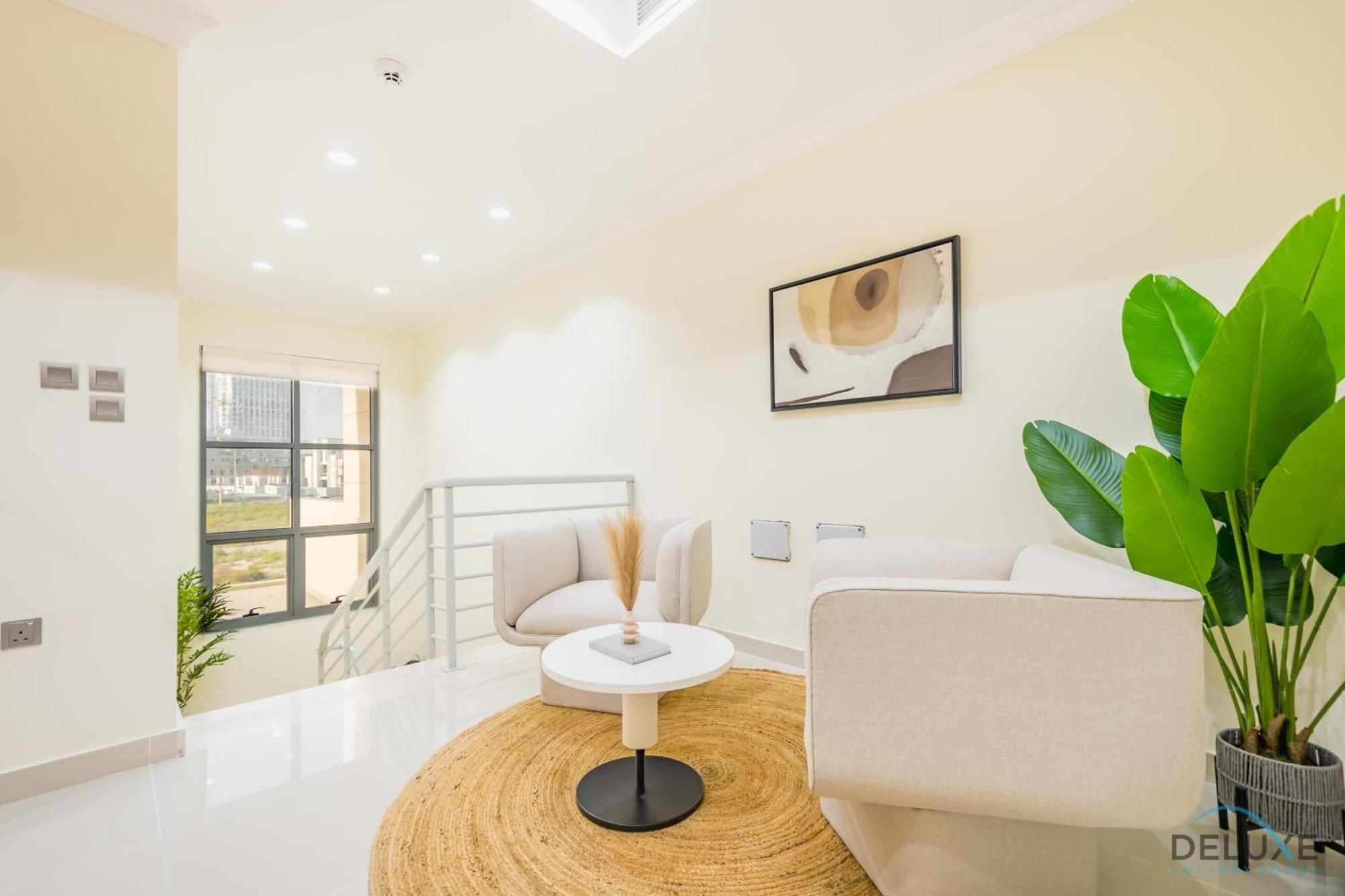 Tranquil 3br Townhouse With Assistant's At District 12 Jvc By Deluxe