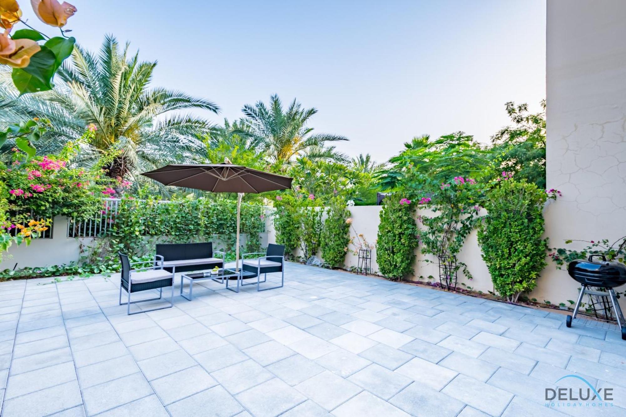 Tranquil 3br Townhouse With Assistant's At District 12 Jvc By Deluxe