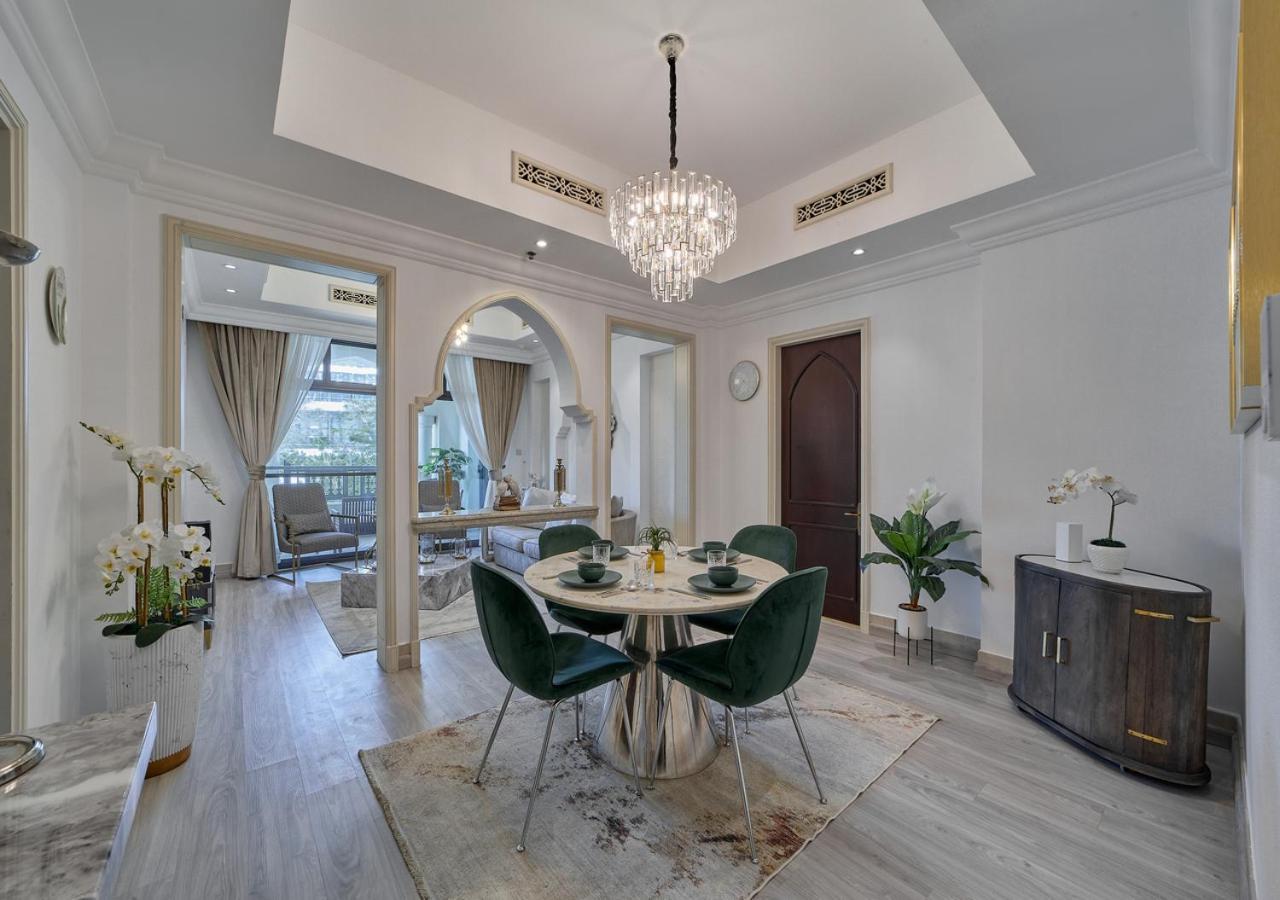 Burj Khalifa Partial View Peak Living Luxury 2br Souk Al-bahar Beside Mall-golden Homes