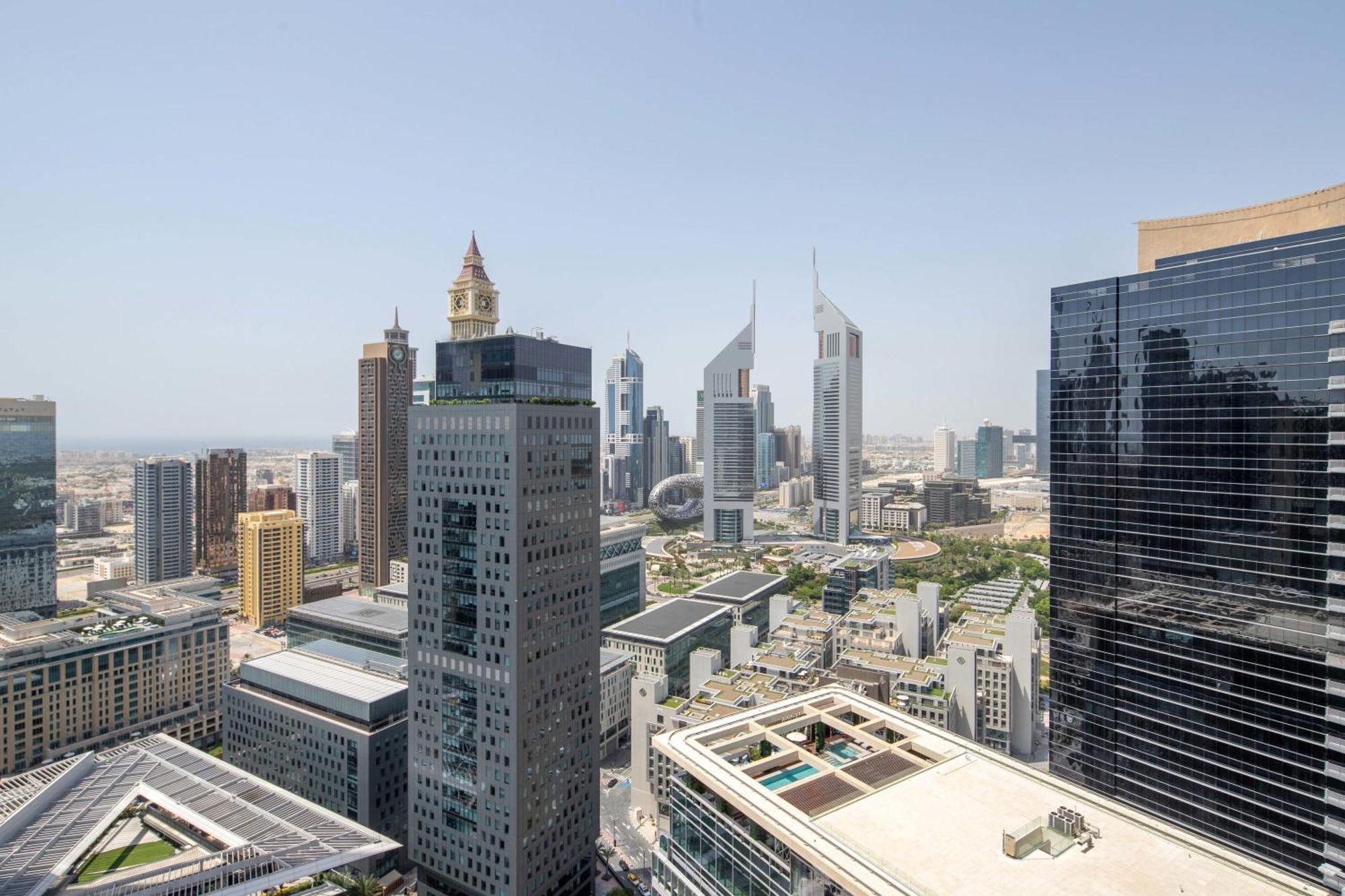Frank Porter - Burj Daman Apartment
