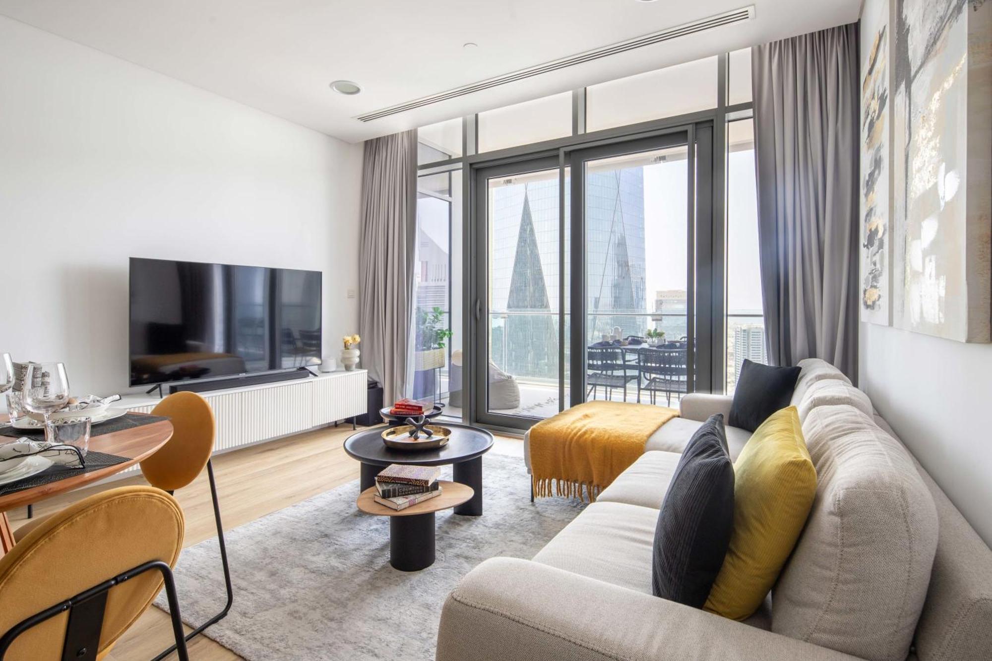 Frank Porter - Burj Daman Apartment Dubai
