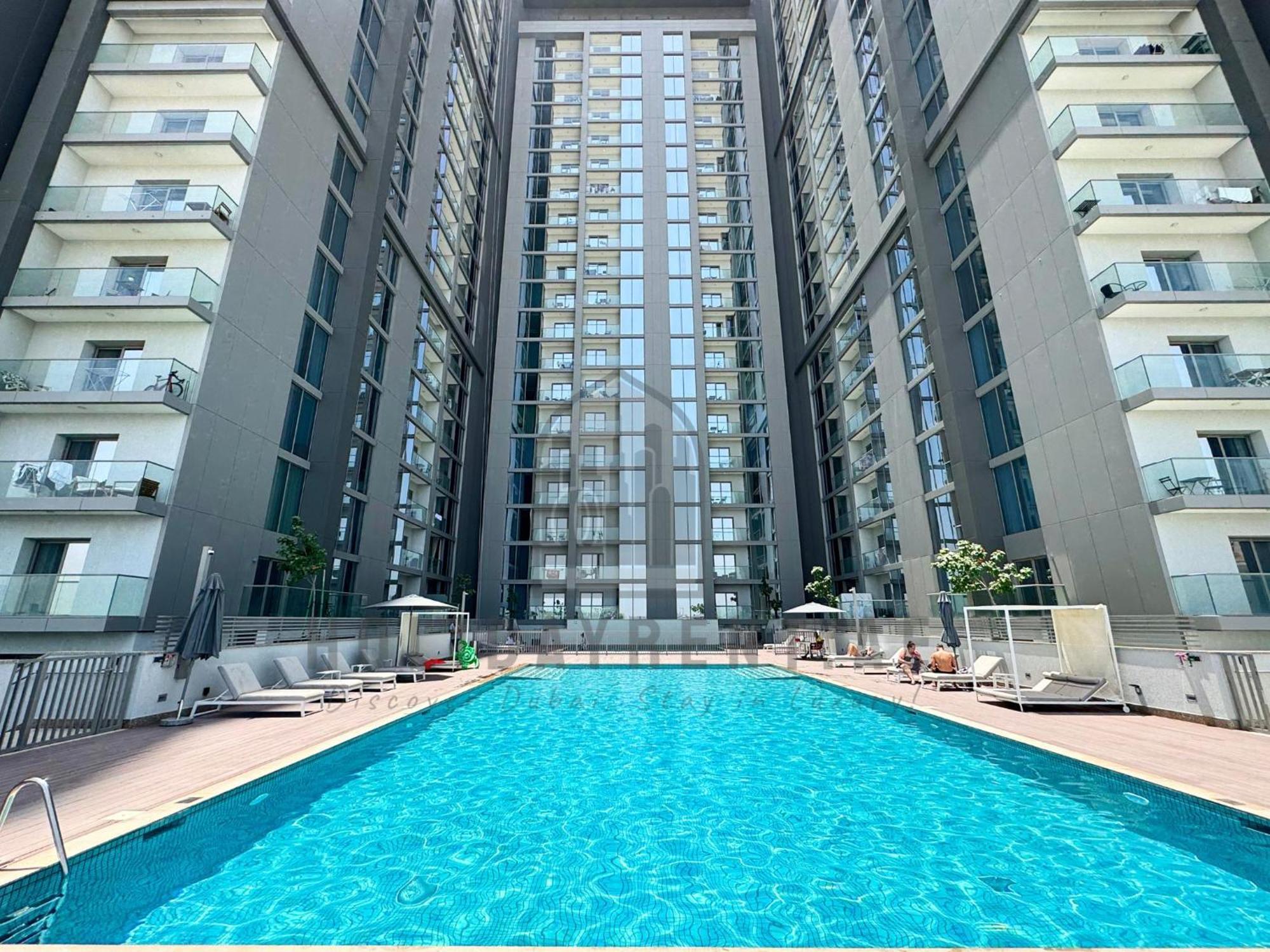 Holidayrent Uae - Top Near Burj Khalifa * Dubai