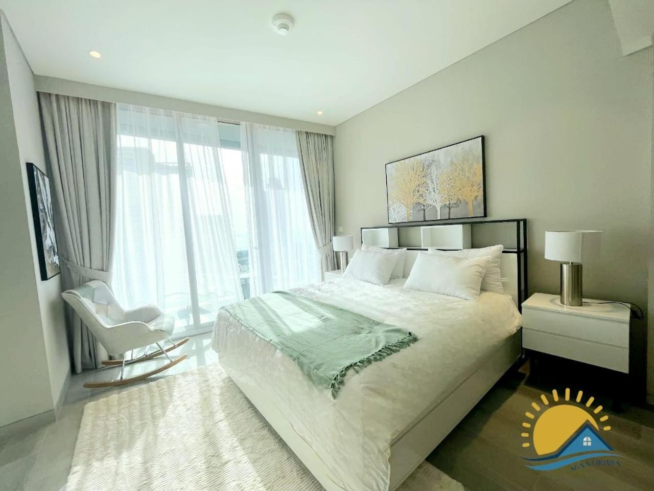 Marina Walk Gem Modern With Pool & Gym Access, Steps To & Metro Dubai