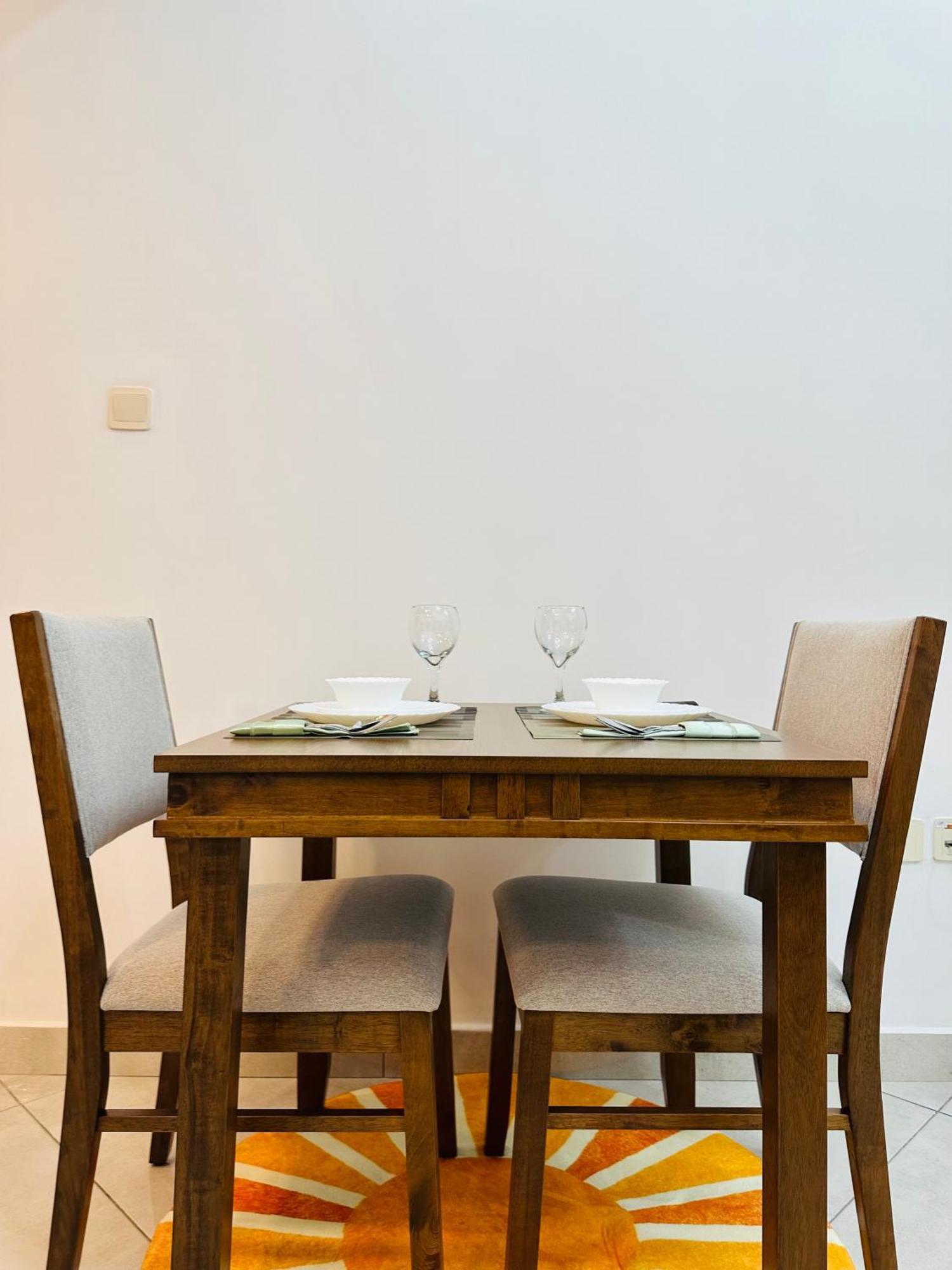 Elegant Studio: Your Perfect In Apartment *