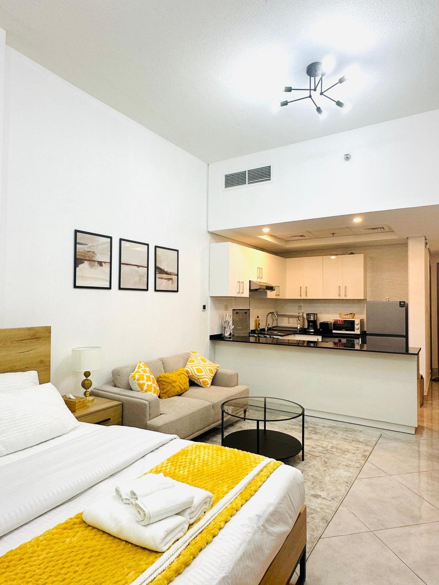 Apartment Elegant Studio: Your Perfect In *