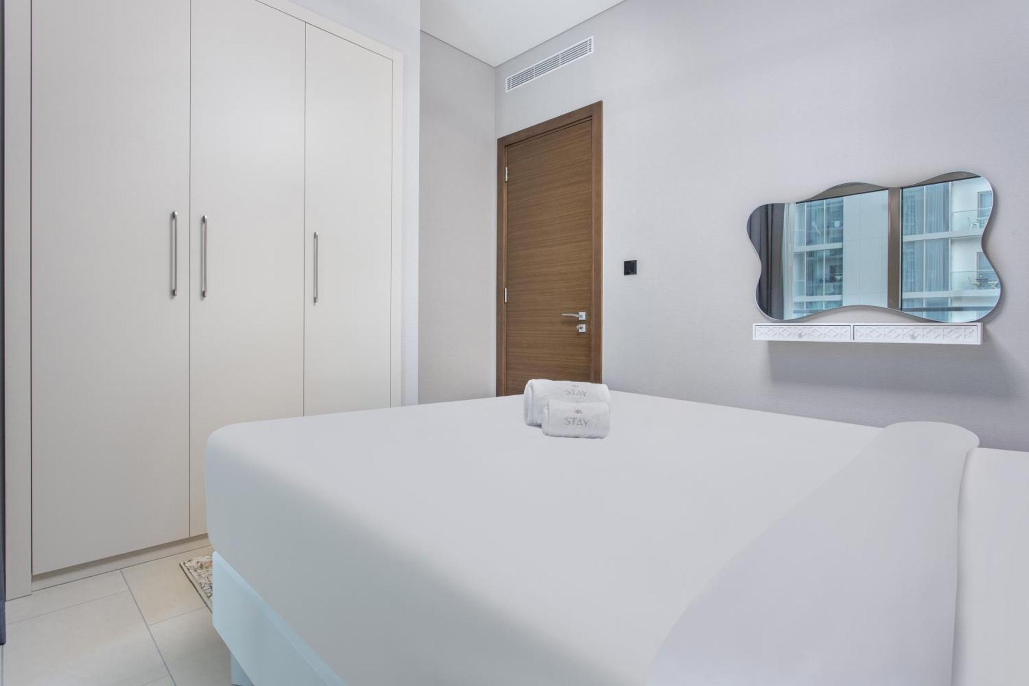 By Latinem Luxury 1br Cvr A2003 Near Burj Khalifa Dubai