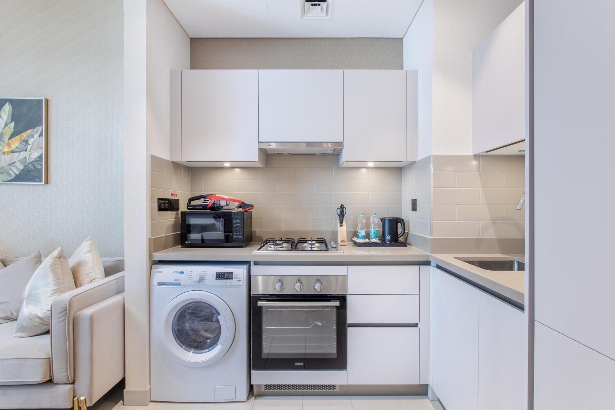 Apartment By Latinem Luxury 1br Cvr A2003 Near Burj Khalifa *