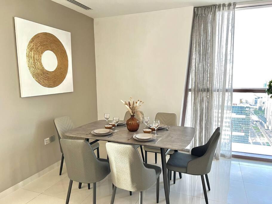 2br With Incredible Views Of The Sea And Apartment Dubai