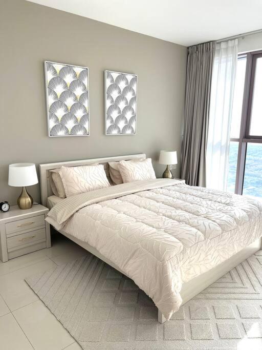 2br With Incredible Views Of The Sea And * Dubai