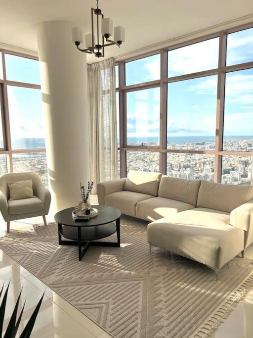 2br With Incredible Views Of The Sea And * Dubai