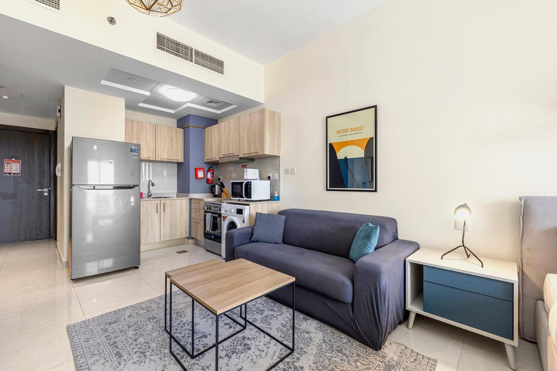 Unlock Metropolis Business Bay Apartment *