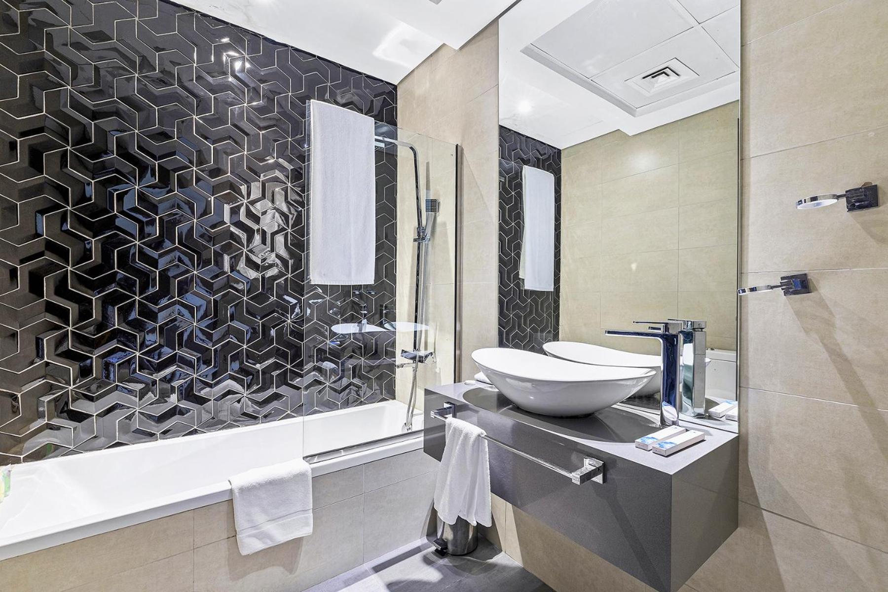 Apartment Unlock Metropolis Business Bay