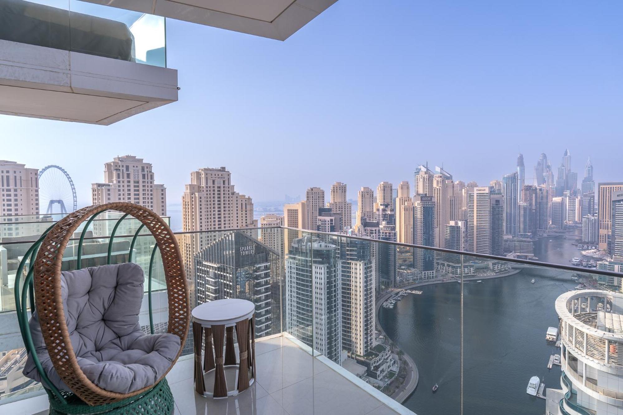 Luxurious 3br With Panoramic Marina View