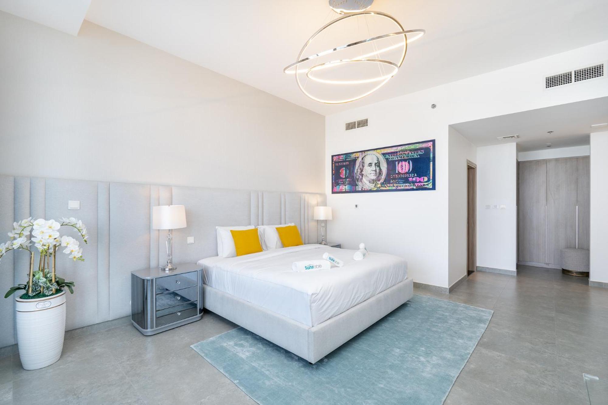 Luxurious 3br With Panoramic Marina View Dubai