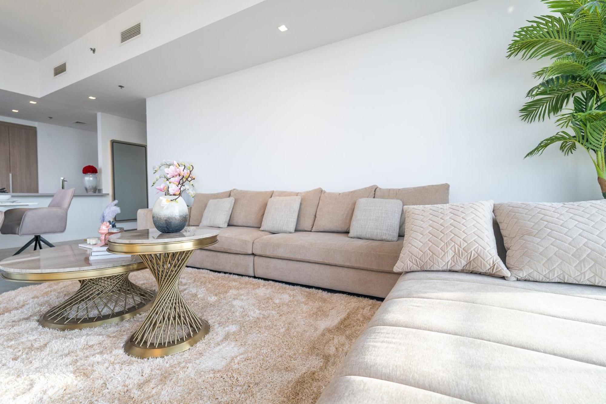 Luxurious 3br With Panoramic Marina View