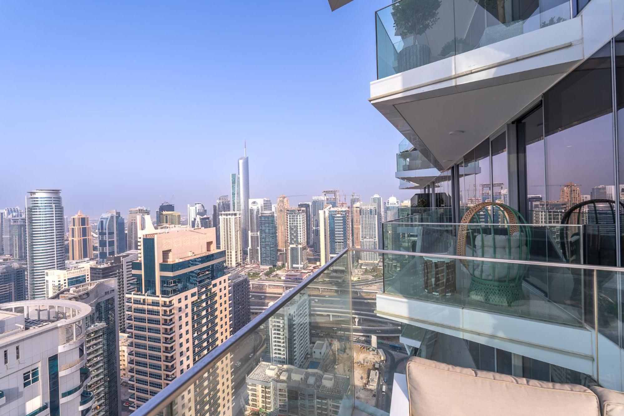Apartment Luxurious 3br With Panoramic Marina View Dubai