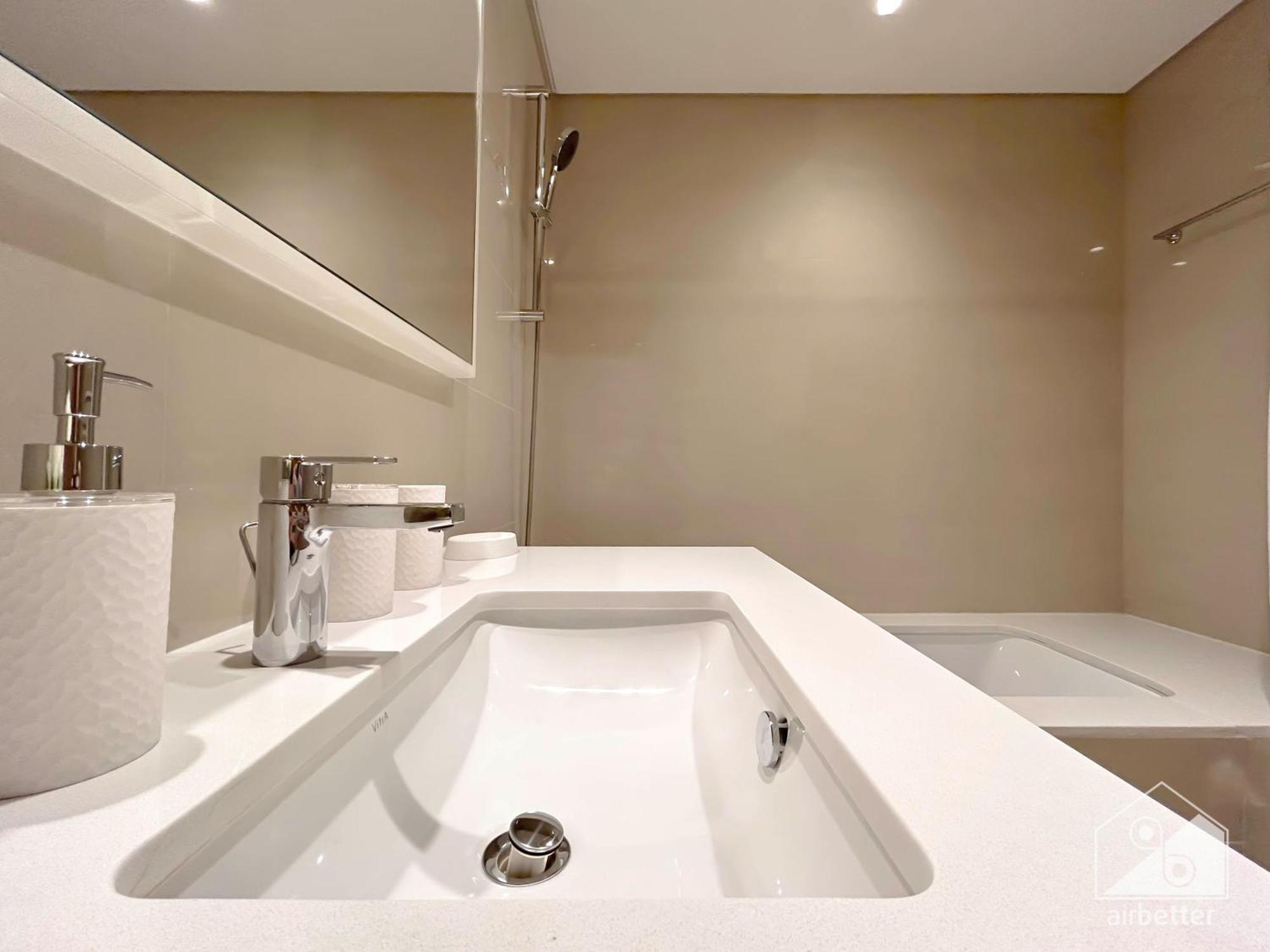 Luxurious Living In 2b With Burj & Fountain Views