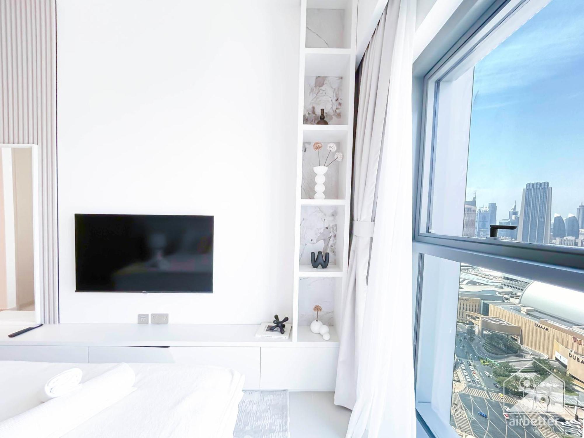 Apartment Luxurious Living In 2b With Burj & Fountain Views