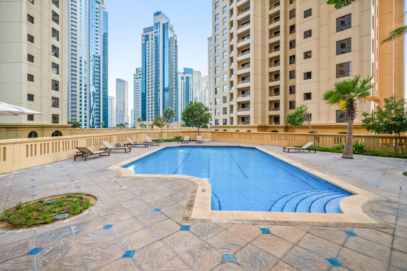 Specious 5br Maid On Jbr Prime Location! Walk To The Mall, Dining & Entertainment - By Sunkissed Homes Apartment