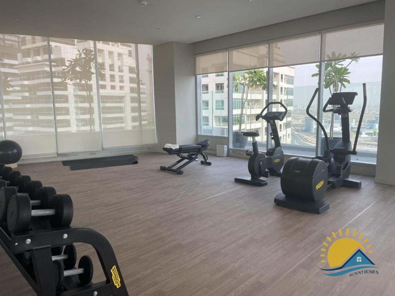 Apartment Marina Walk Gem Modern With Pool & Gym Access, Steps To & Metro *