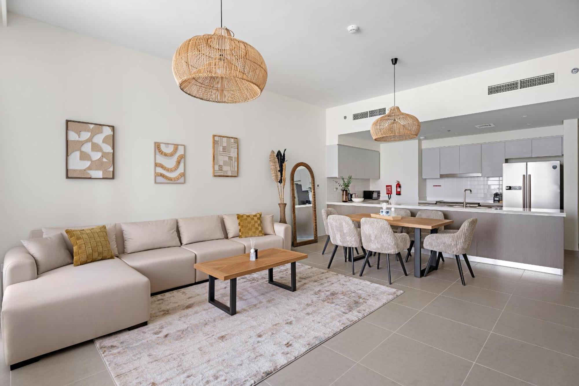 Vayk - Boho Modern 3 Bhk In Downtown *