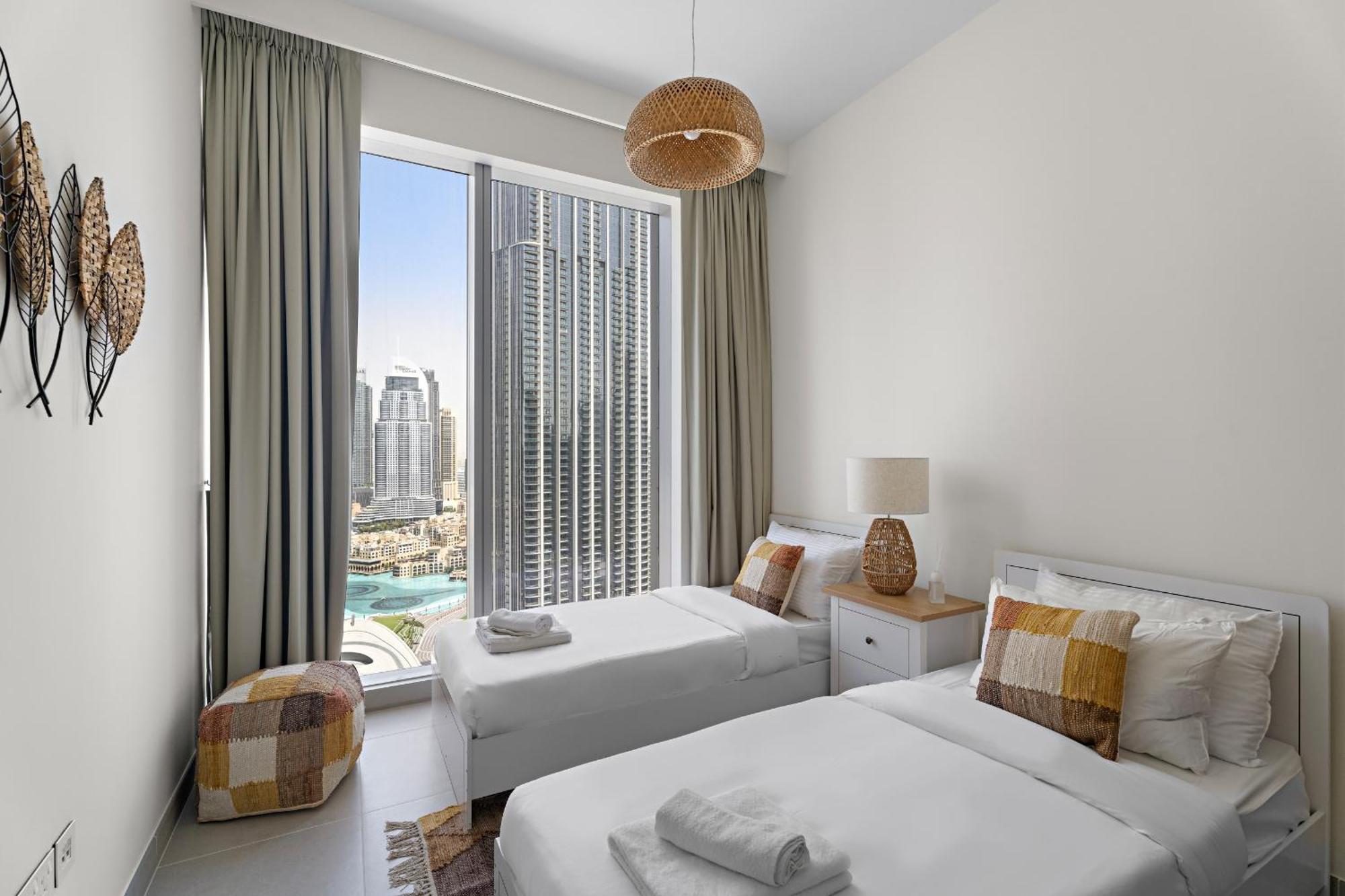 Vayk - Boho Modern 3 Bhk In Downtown Apartment