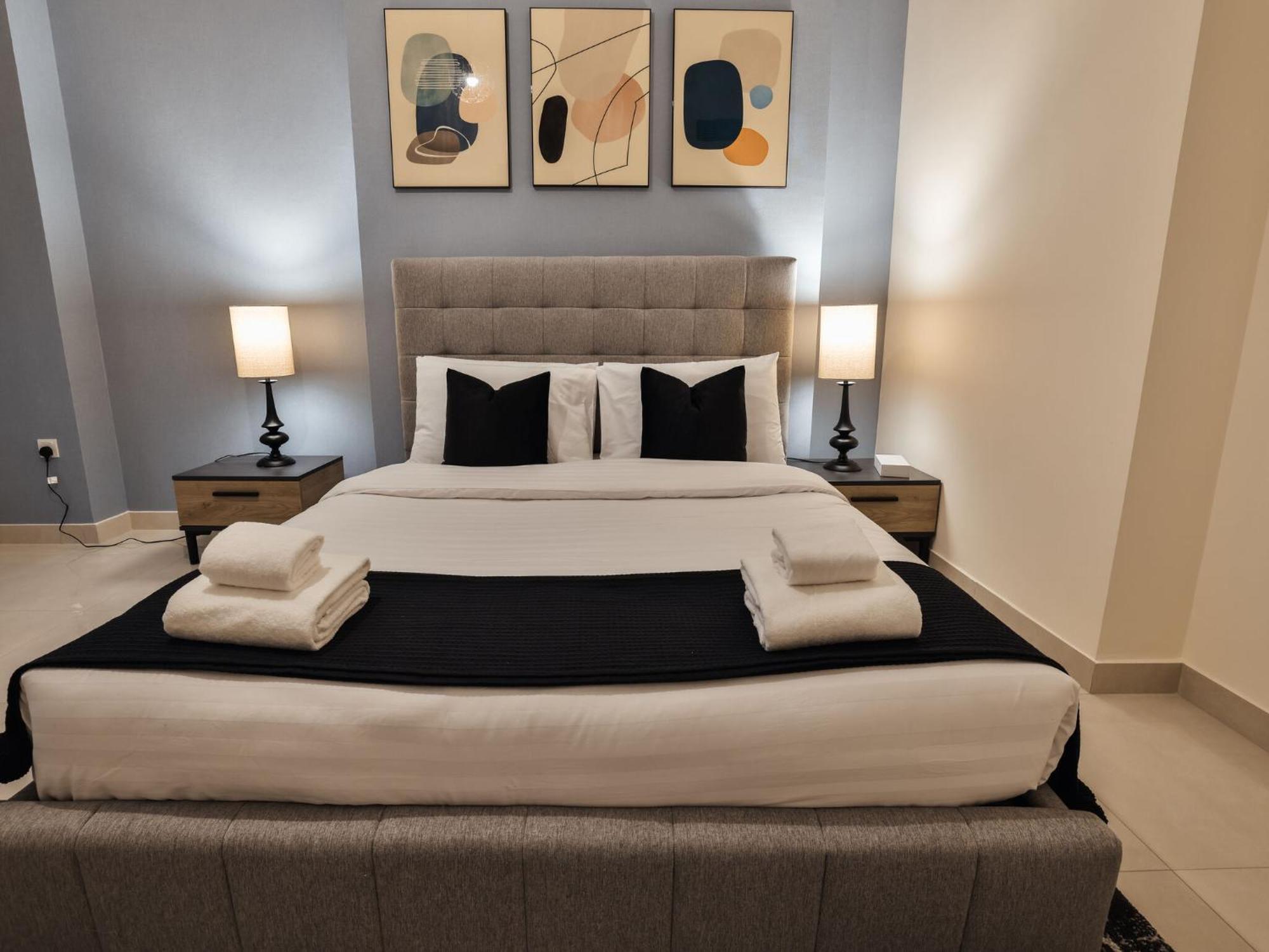 Apartment Luxury Business Bay Gym Pool Parking By Sojo