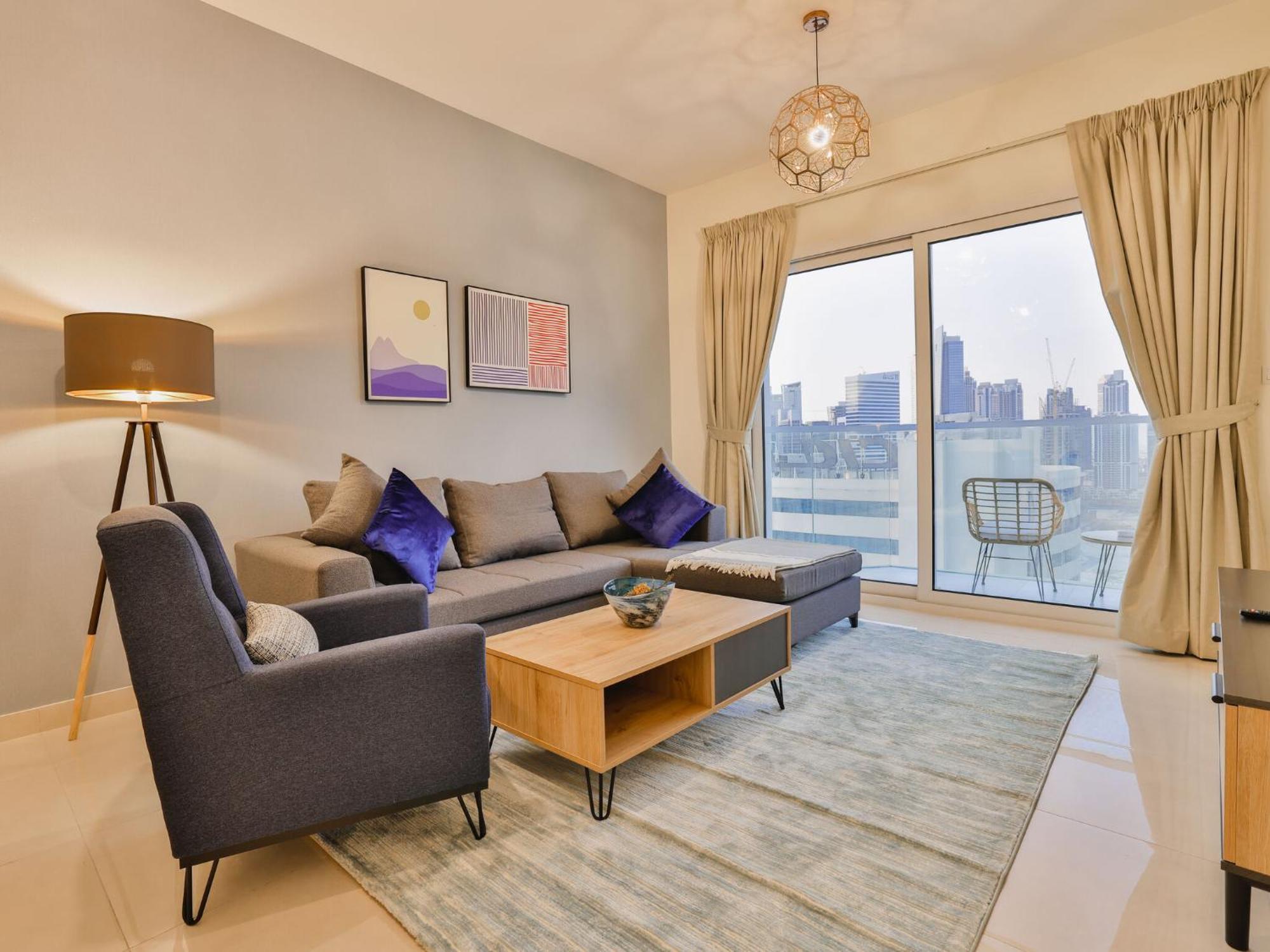 Luxury Business Bay Gym Pool Parking By Sojo Apartment *