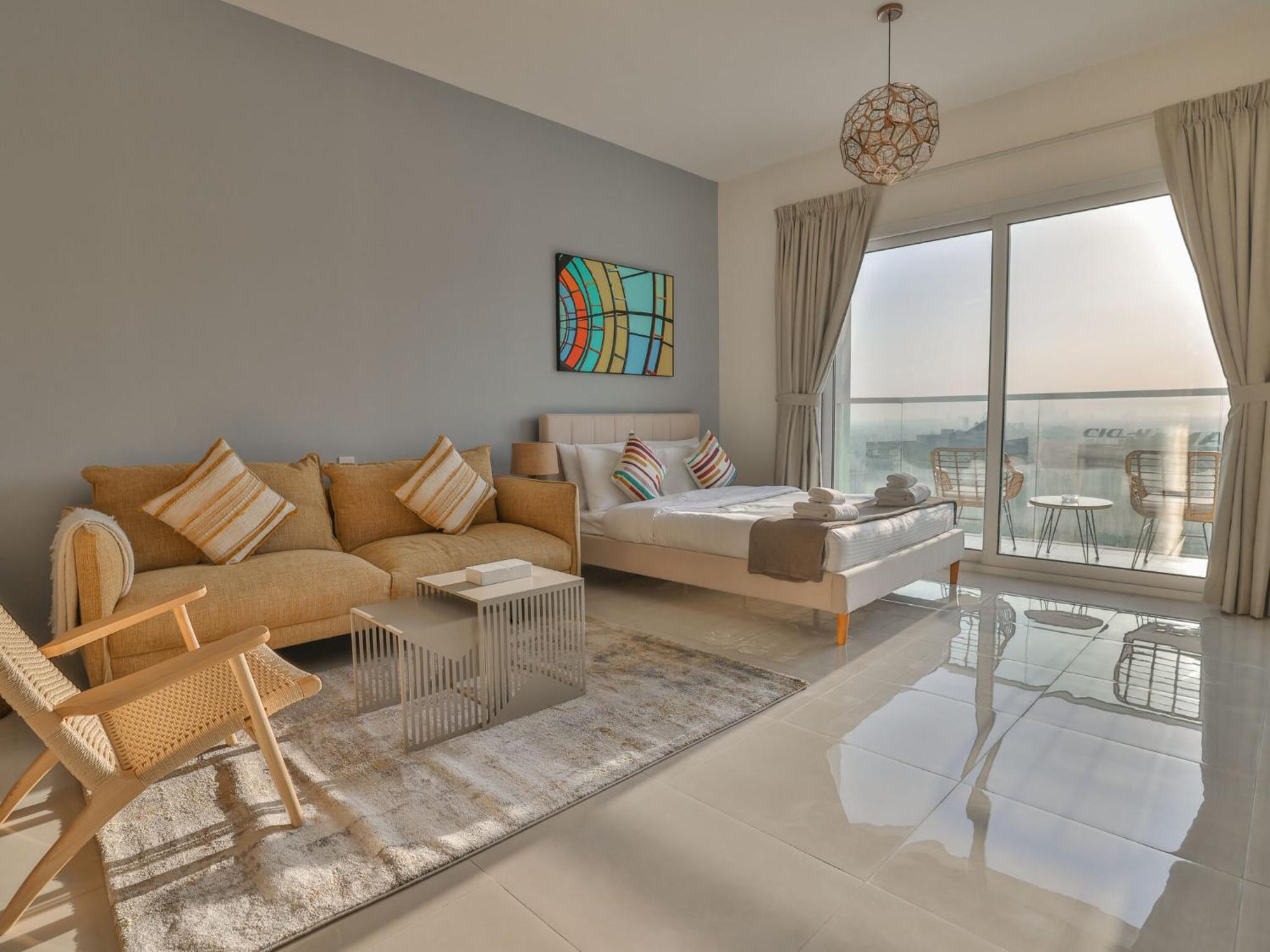 Apartment Luxury Business Bay Gym Pool Parking By Sojo *