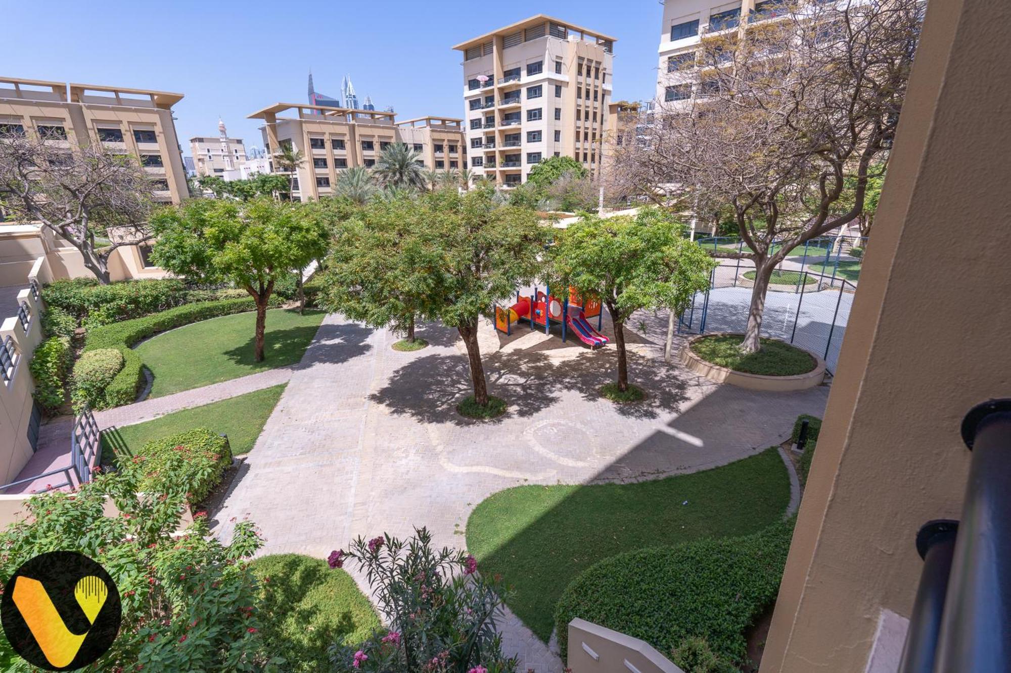 Apartment Vogue - The Greens And Views