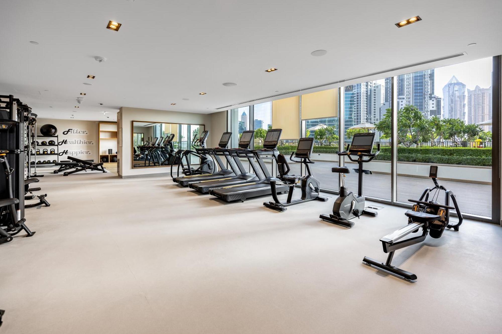 Waves Homes - Burj Crown Tower Apartment Dubai