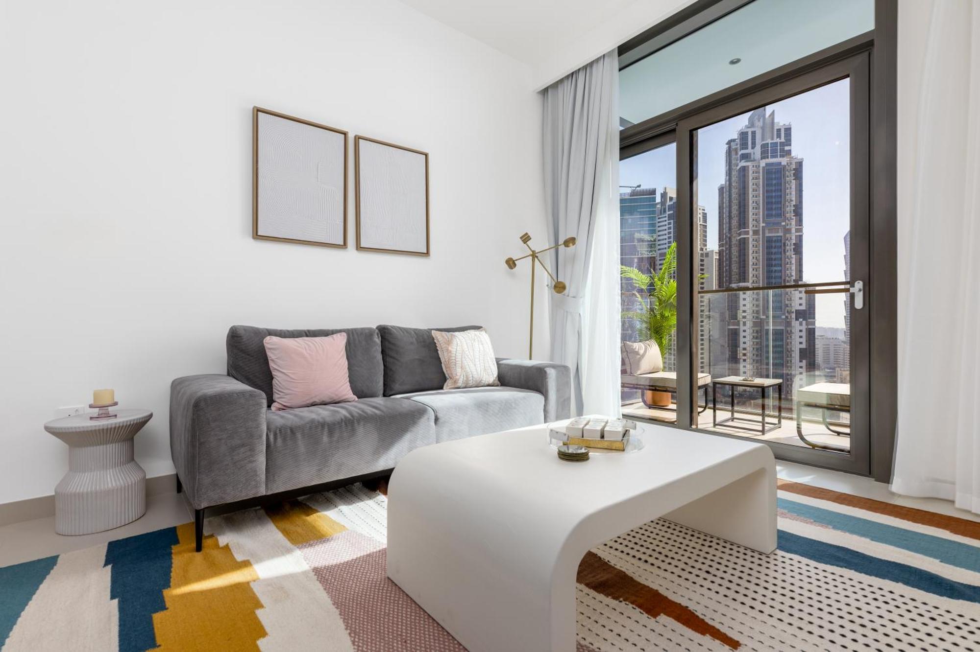 Apartment Waves Homes - Burj Crown Tower