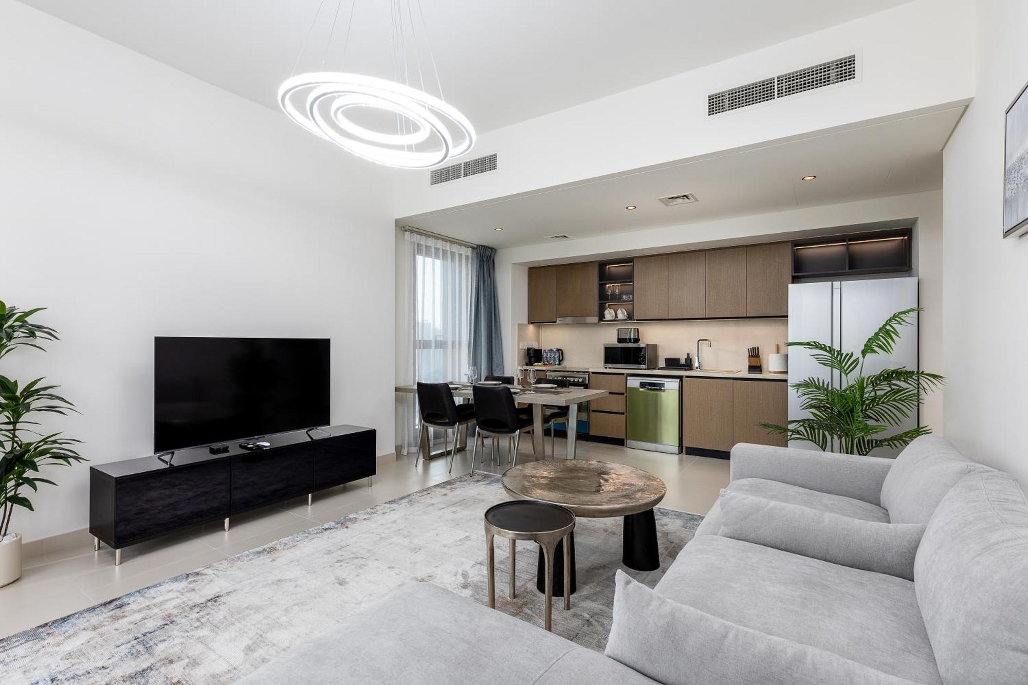 Waves Homes - Burj Crown Tower * Dubai