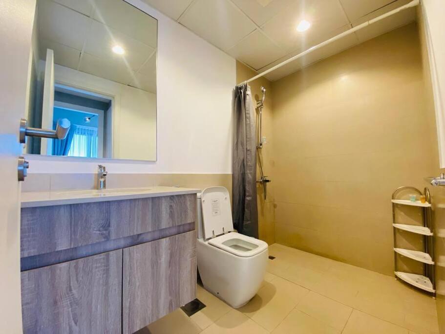 1019 Modern 1 Bedroom With Pool & Cinema Dubai