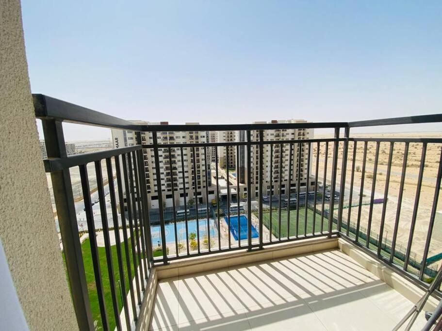 1019 Modern 1 Bedroom With Pool & Cinema Holiday home Dubai