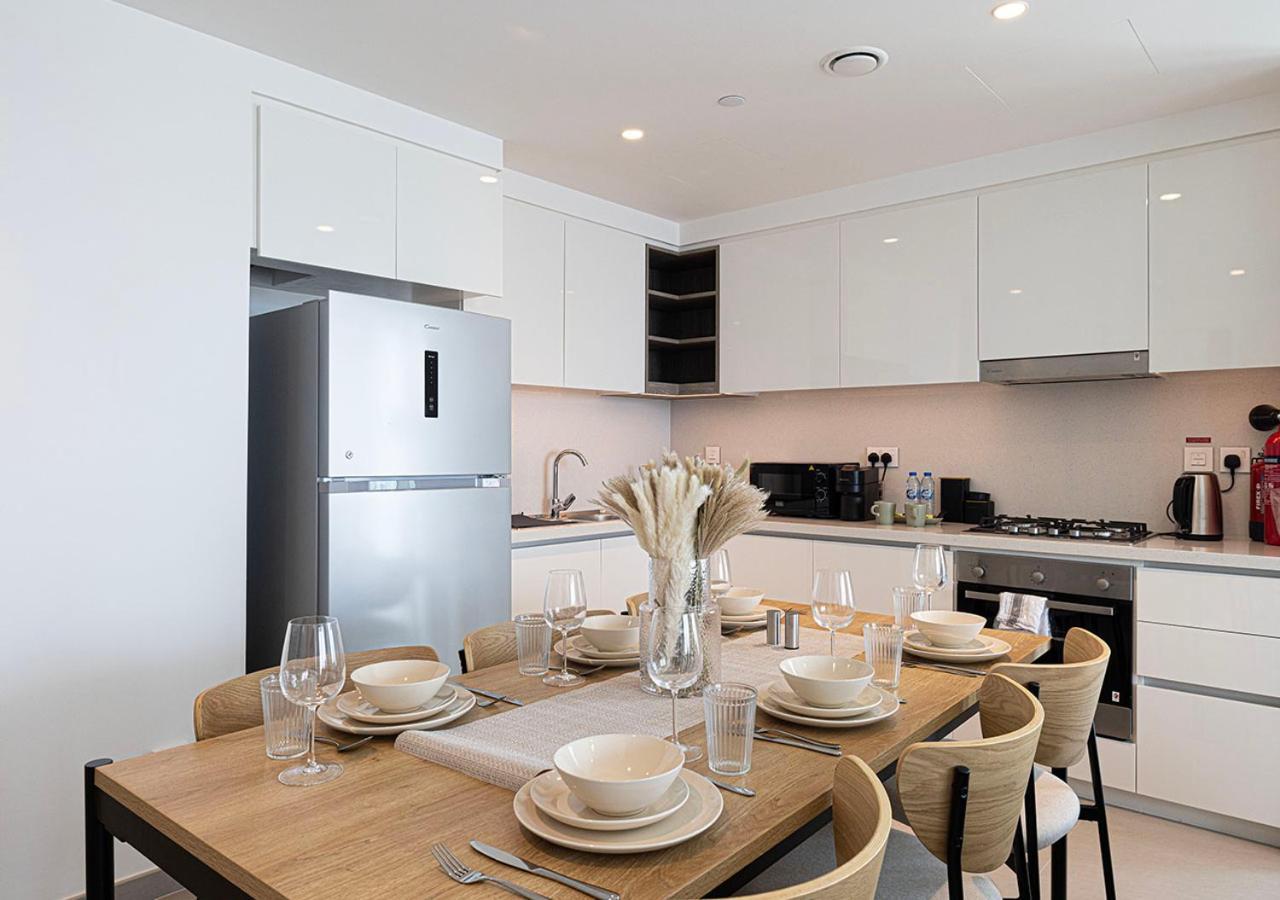 Apartment Luxury 2 Bedroom Apartment, 5 Mins To Mall With Amazing View In Downtown Views 2 Dubai