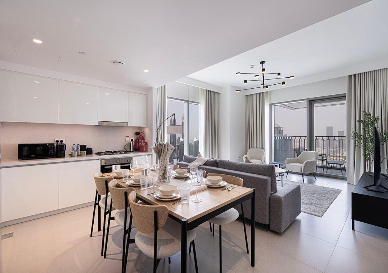 Apartment Luxury 2 Bedroom Apartment, 5 Mins To Mall With Amazing View In Downtown Views 2 Dubai